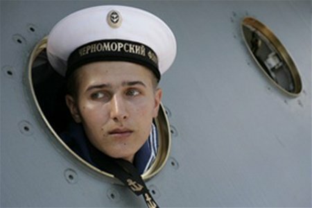 Моряки Чорноморського флоту РФ у Севастополі: вибивання боргів, стрілянина та дезертирство