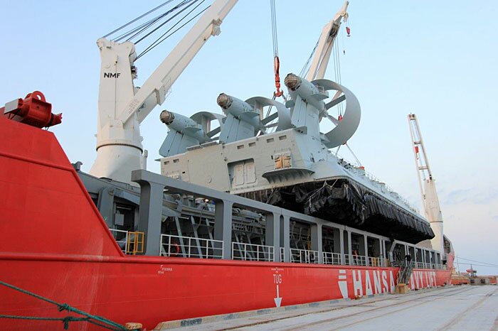 Україна відправила до Китаю десантний корабель на повітряній подушці (фото)